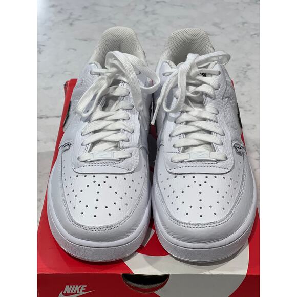 New in Box Nike Women’s Court Vision Low Vday Athletic Sneakers Size 9.5 White - Picture 4 of 10